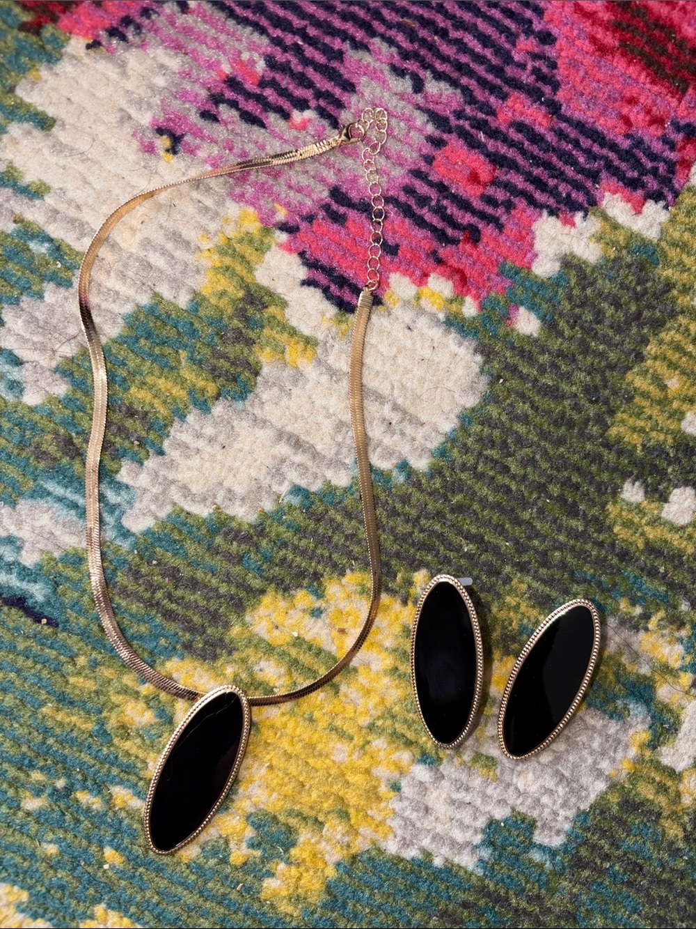 Elegant Gold and Black Oval Necklace & Earrings Set - Women Jewelry Set